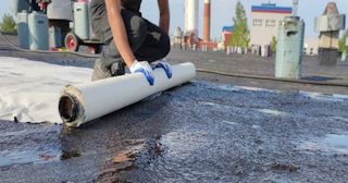 Гидроизоляции битумной кровли | ППуКхм – от 670 руб. за м²